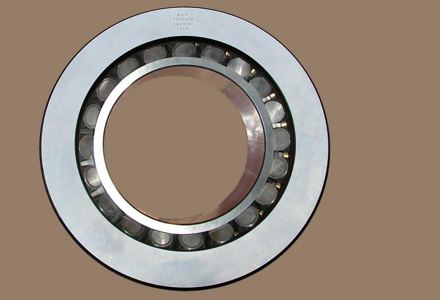 29492EM 126D Sweden spherical roller bearing