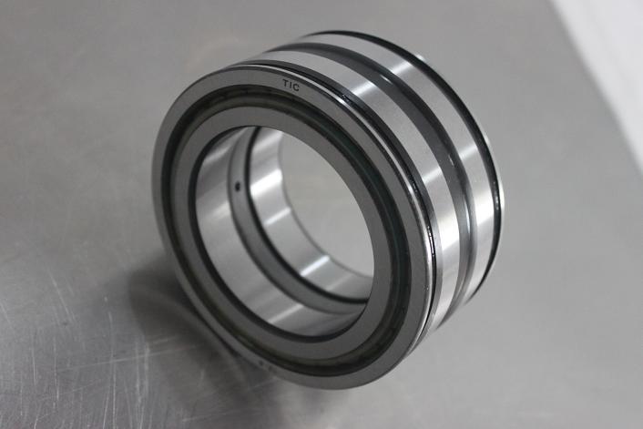 Full Complement Cylindrical Roller Bearings NNF