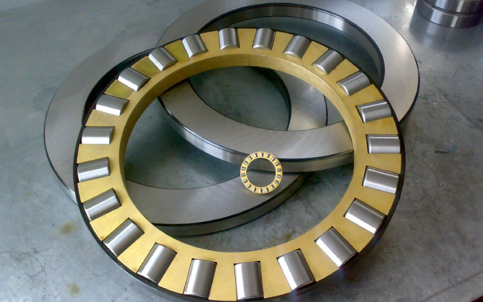 Thrust Roller Bearing 811/560 M bearing