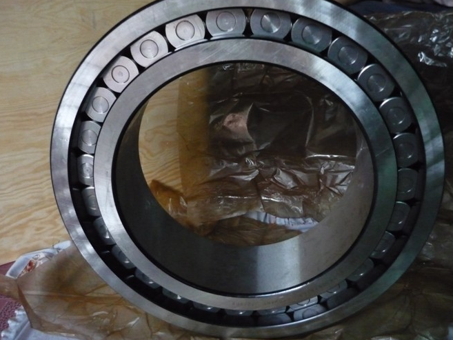 Full complement cylindrical roller bearing NCF5011 CV
