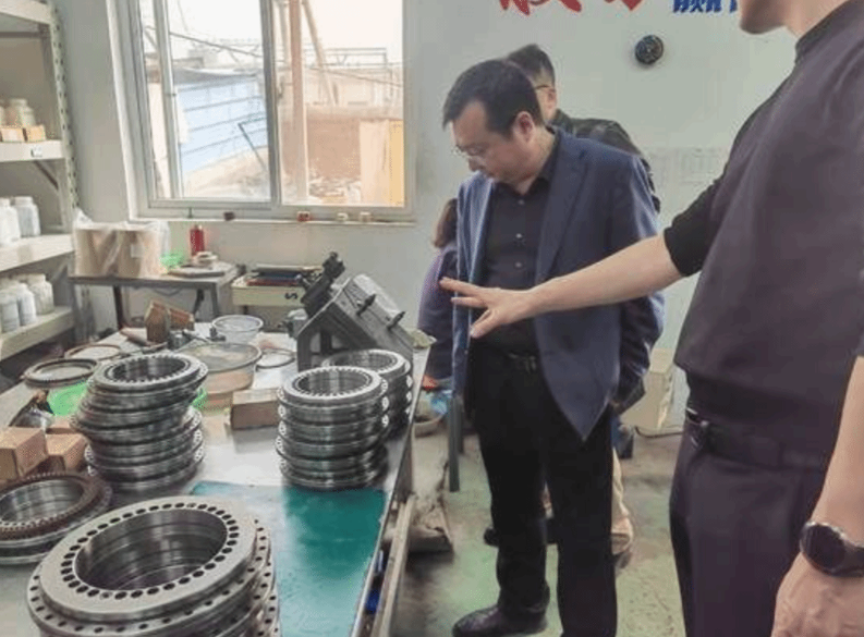 Luoyang Institute of Technology and Xinkai Bearing Technology explore new paths for school-enterprise cooperation