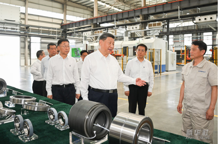 Xi Jinping inspected LYC in Luoyang, Henan.png