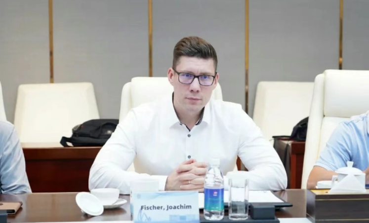 Head of Global Industrial Bearing Purchasing at Schaeffler.png