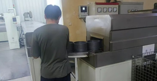 Small renovations at the NXZ Rail Transit Workshop have yielded significant benefits, with the bearing ring phosphating line undergoing a complete upgrade..png